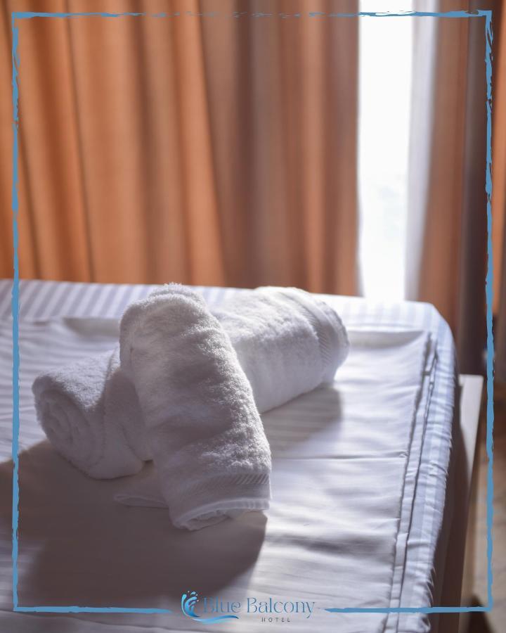 Blue Balcony Hotel โกเลม ภายนอก รูปภาพ