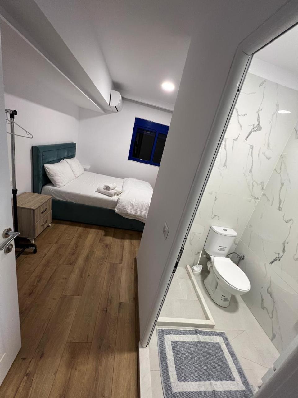 Blue Balcony Hotel โกเลม ภายนอก รูปภาพ